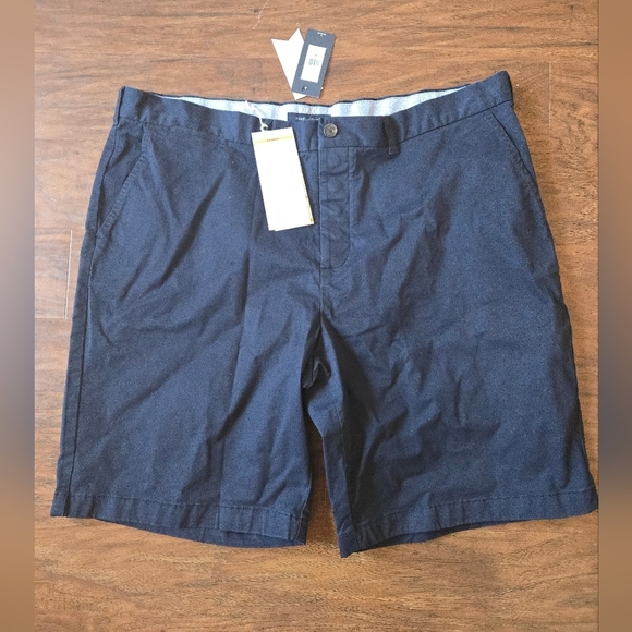 Tommy Hilfiger Other - NWT Tommy Hilfiger Shorts Mens 42 Bermuda Flat Front Blue Preppy Outdoors